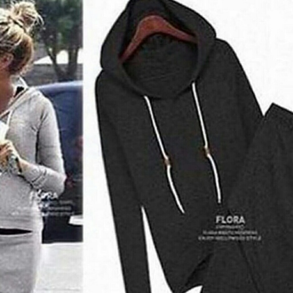 Lightweight hoodie. - Picture 4 of 4